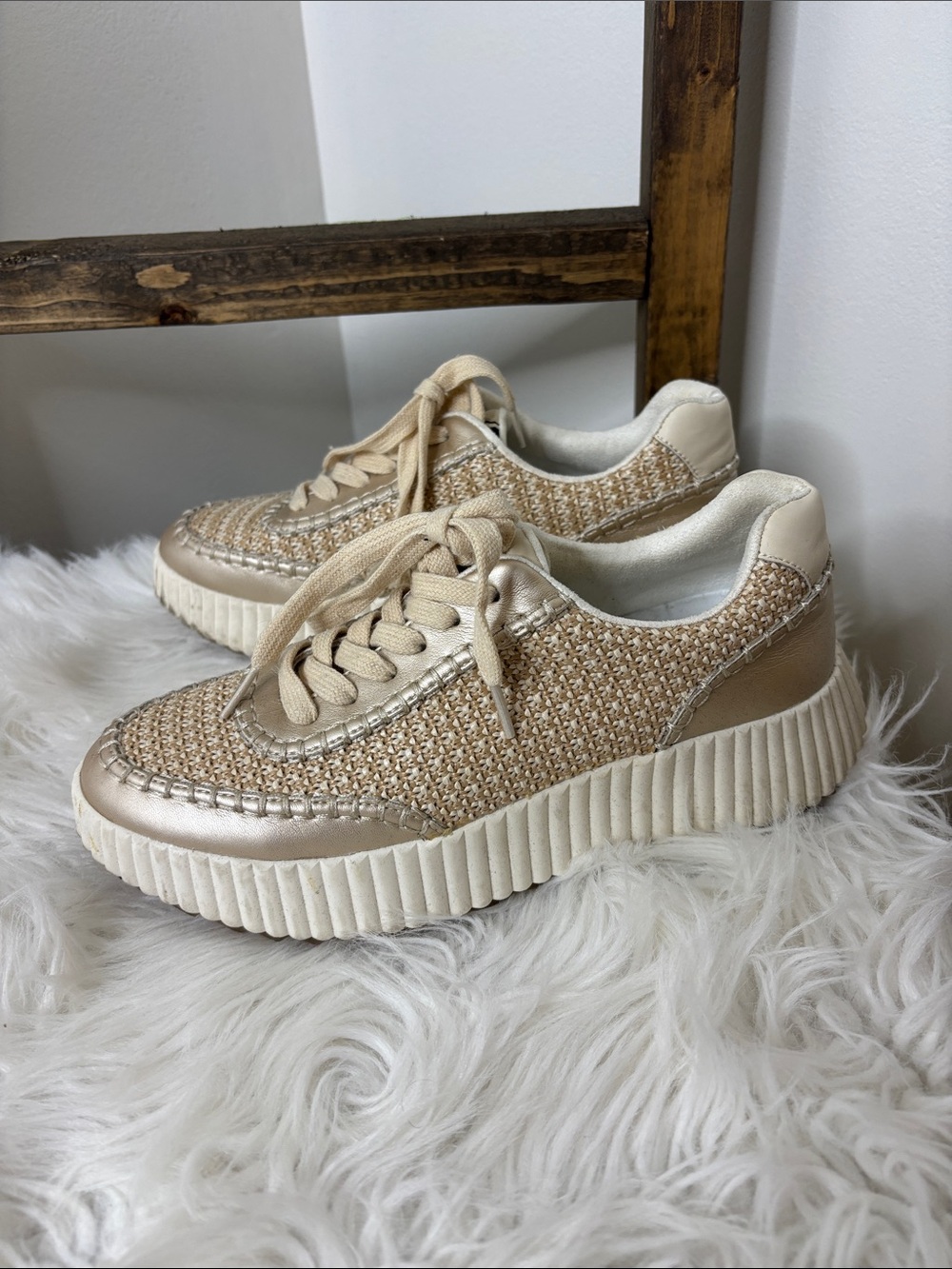 ShuShop Selina Beige Woven Platform Lace-Up Sneakers Size 8.5